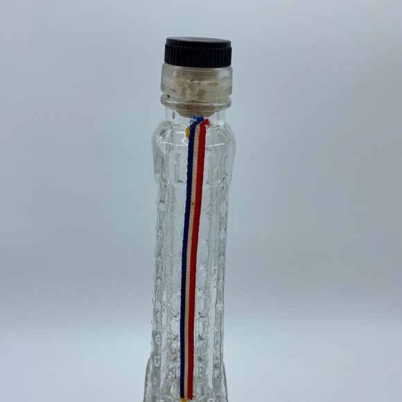 Vintage Eiffel Tower Shaped Glass Bottle Decanter 14" Barware With Ribbon Accent - Picture 2 of 16